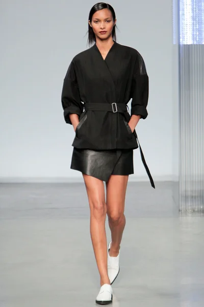 Look 28